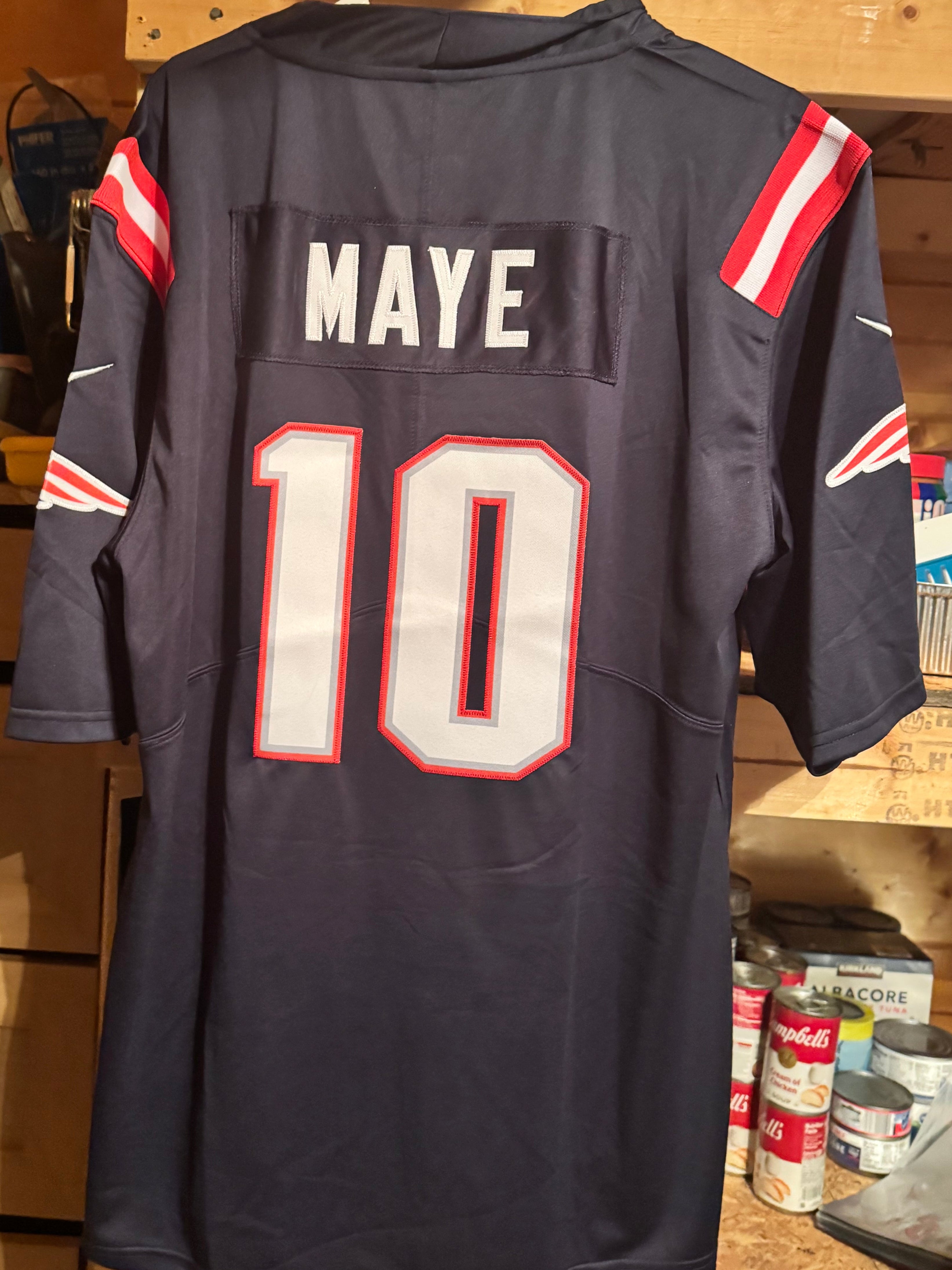NWT! New England Patriots NFL Nike game jersey. feat. QB with 2016 season Captain Patch