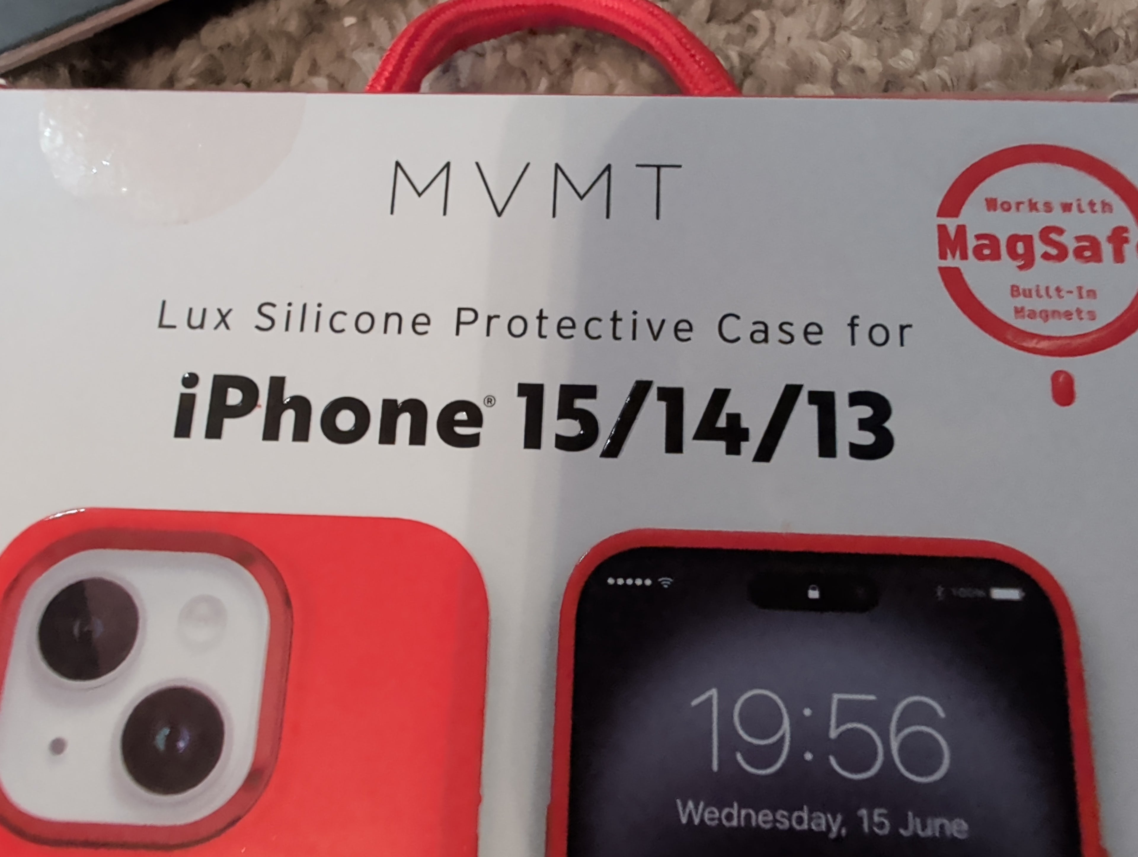 MVMT Lux Silicone MagSafe Case for iPhone 15/14/13 - Red